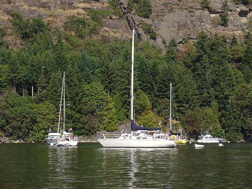 DSC03746.JPG - 2007 rendezvous: (help me identify this boat!)