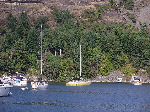 DSC03748.JPG - 2007 rendezvous: (help me identify this boat!)